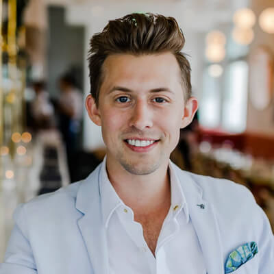 Teilnehmende Person im Online Marketing Kurs